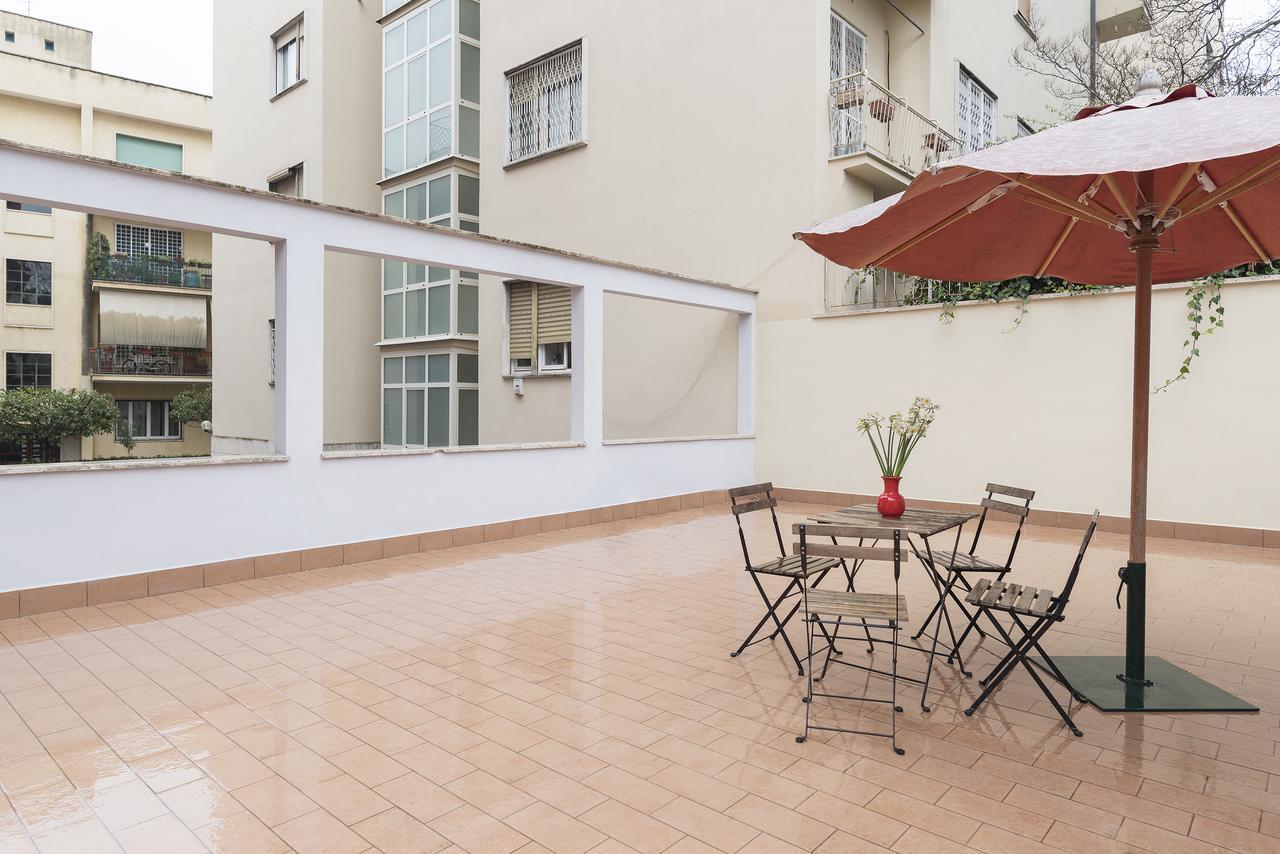 Micheli 4Pax Apartment With Terrace Rom Eksteriør billede