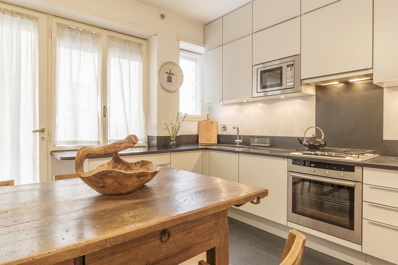 Micheli 4Pax Apartment With Terrace Rom Eksteriør billede