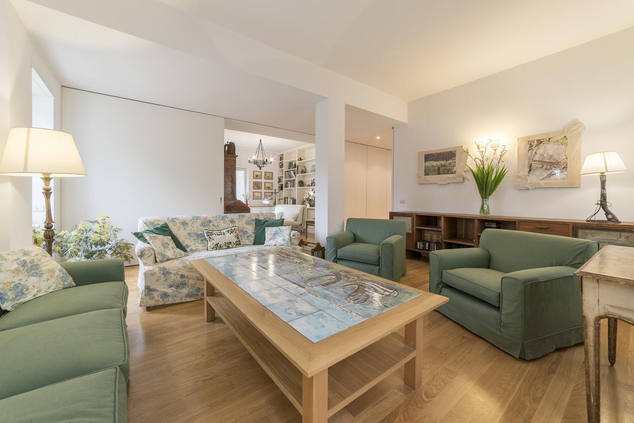 Micheli 4Pax Apartment With Terrace Rom Eksteriør billede